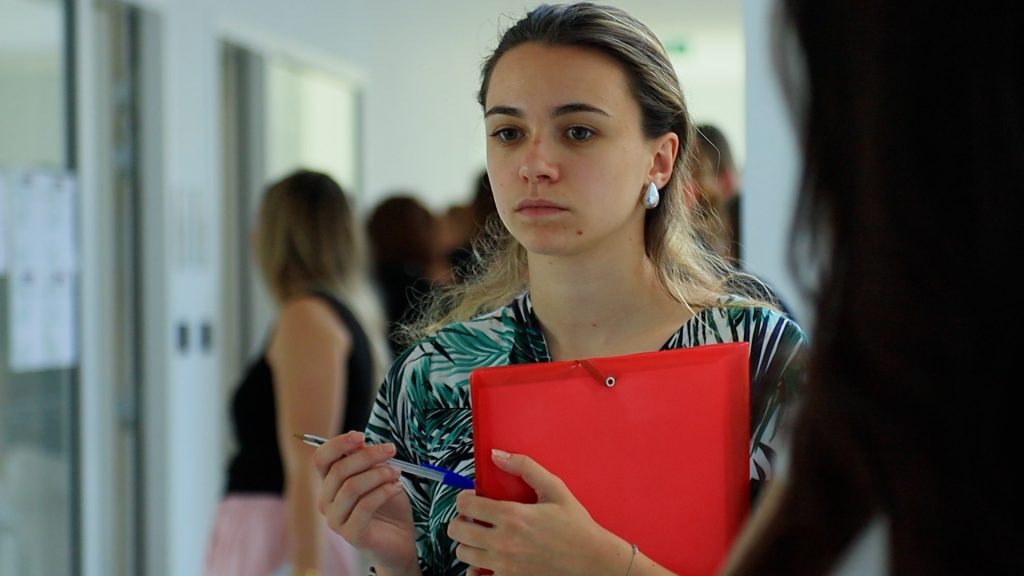 MVI_9207.00_00_24_48.Still001